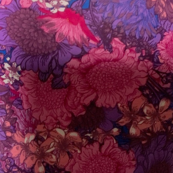 LuLa Roe Randy - Picture 6 of 9